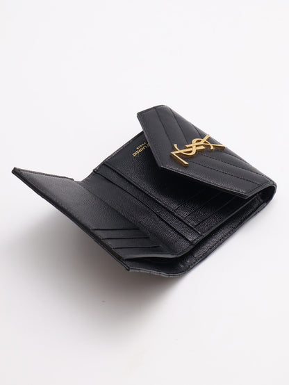 YSL 經典V字粒面牛皮三折短夾 - 黑金
