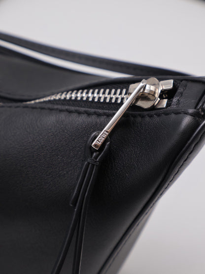 LOEWE 經典小牛皮Hammock Hobo - 黑