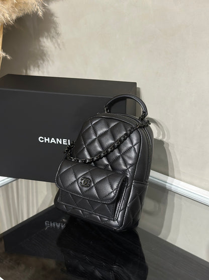 CHANEL 25P羊皮迷你後背包 - So Black