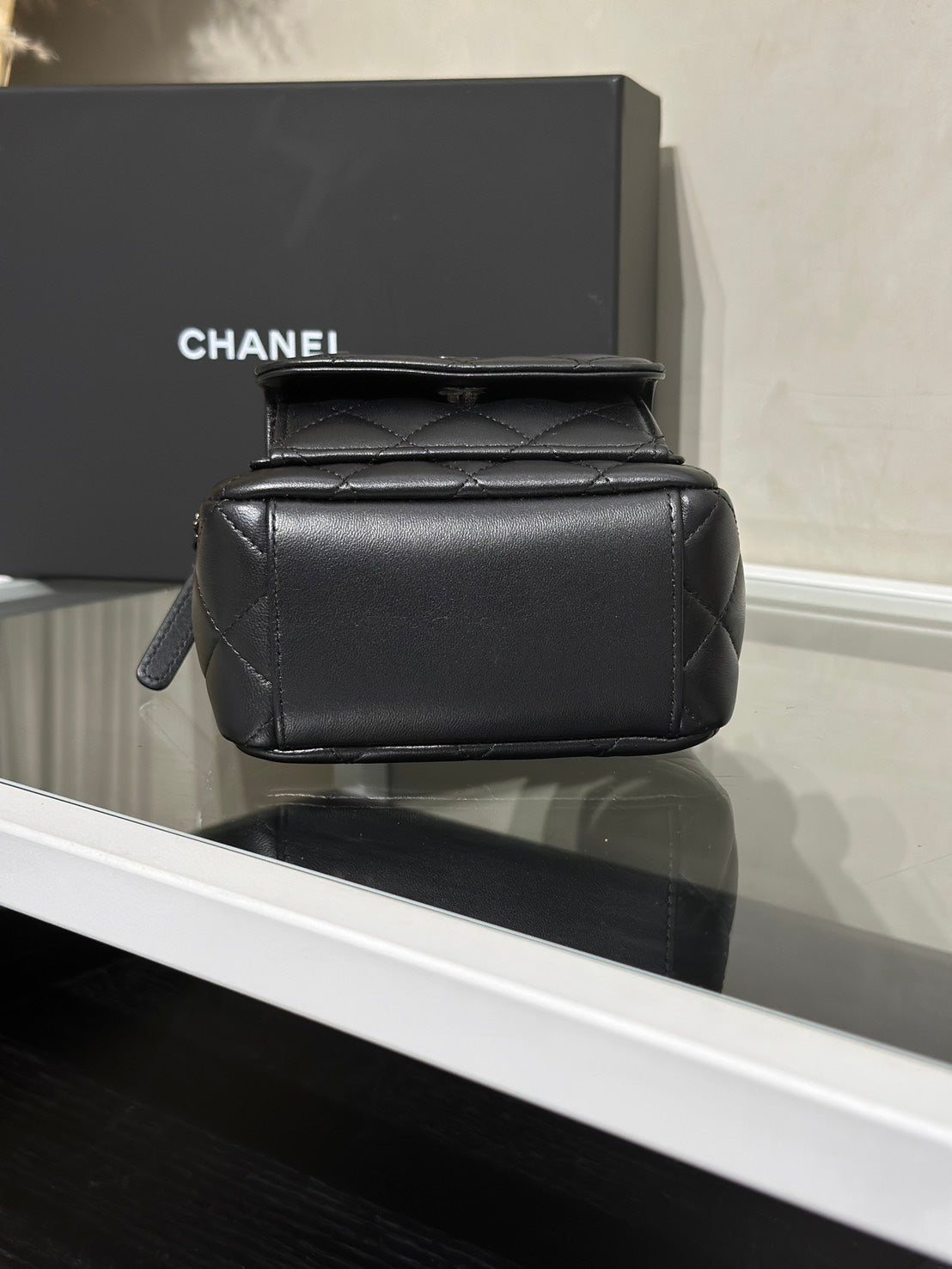 CHANEL 25P羊皮迷你後背包 - So Black