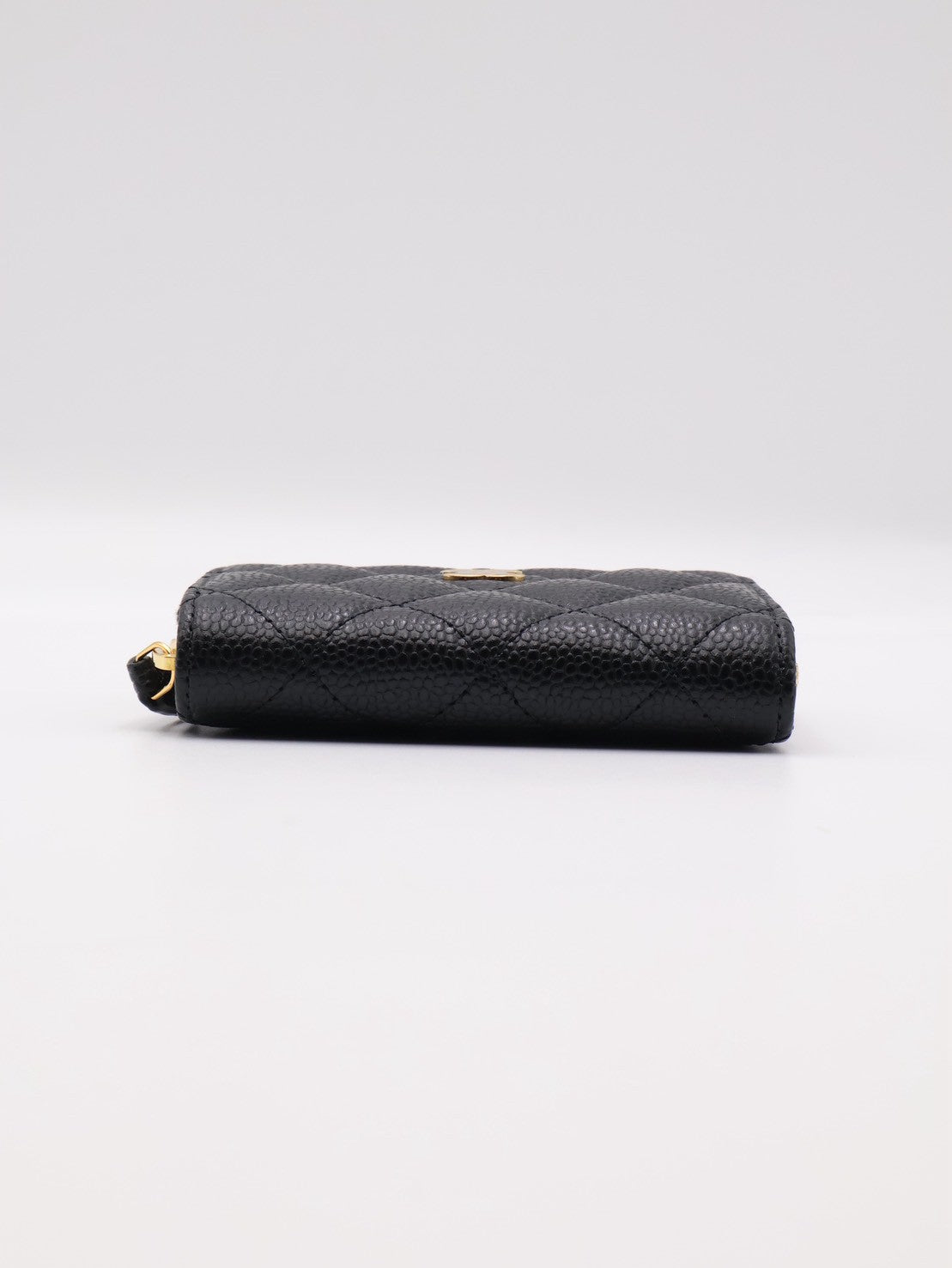 CHANEL 經典粒面牛皮拉鍊零錢包 - 黑金
