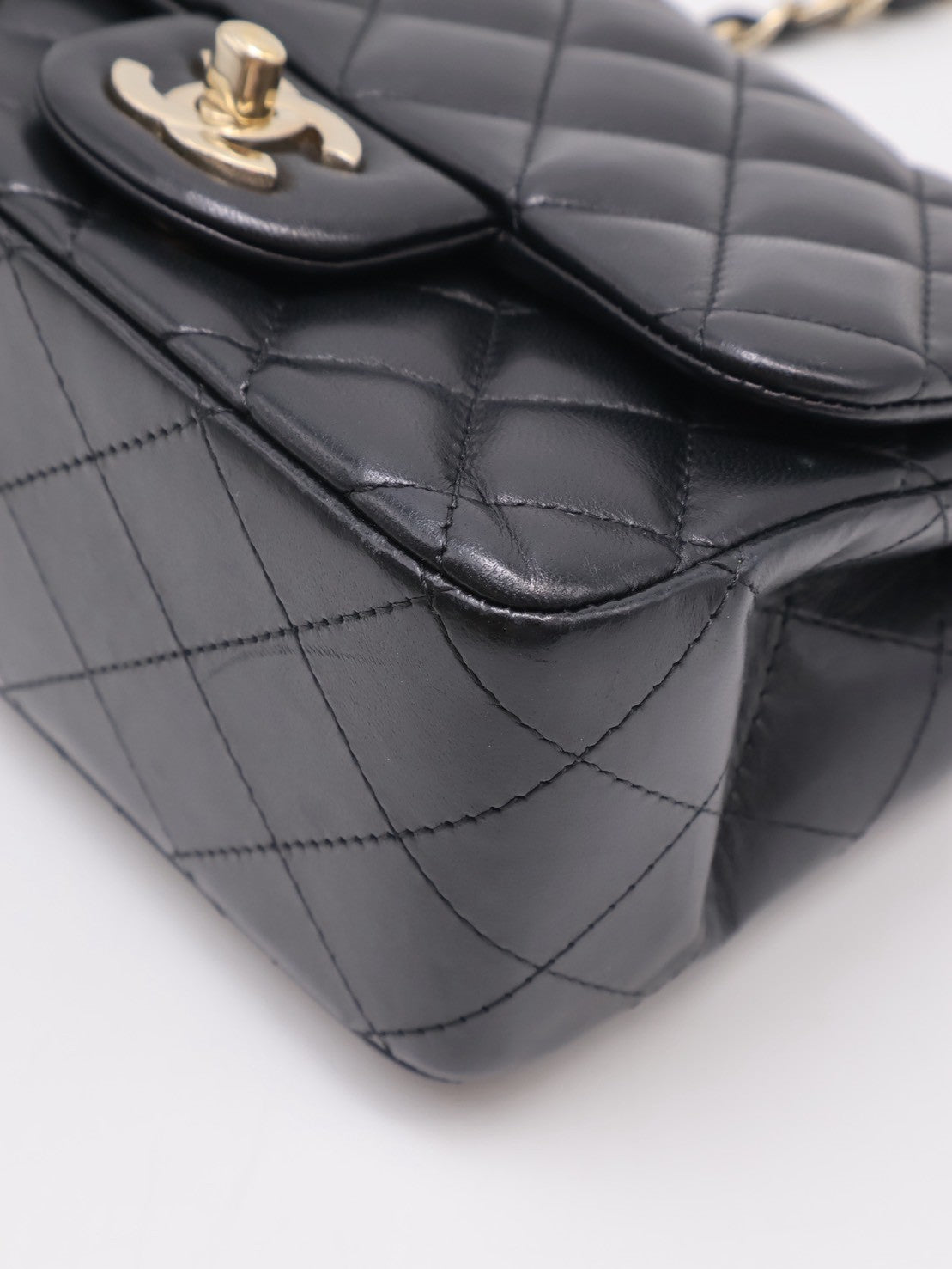 CHANEL 經典口蓋包方胖子 17 - 黑金23開