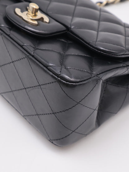 CHANEL 經典口蓋包方胖子 17 - 黑金23開