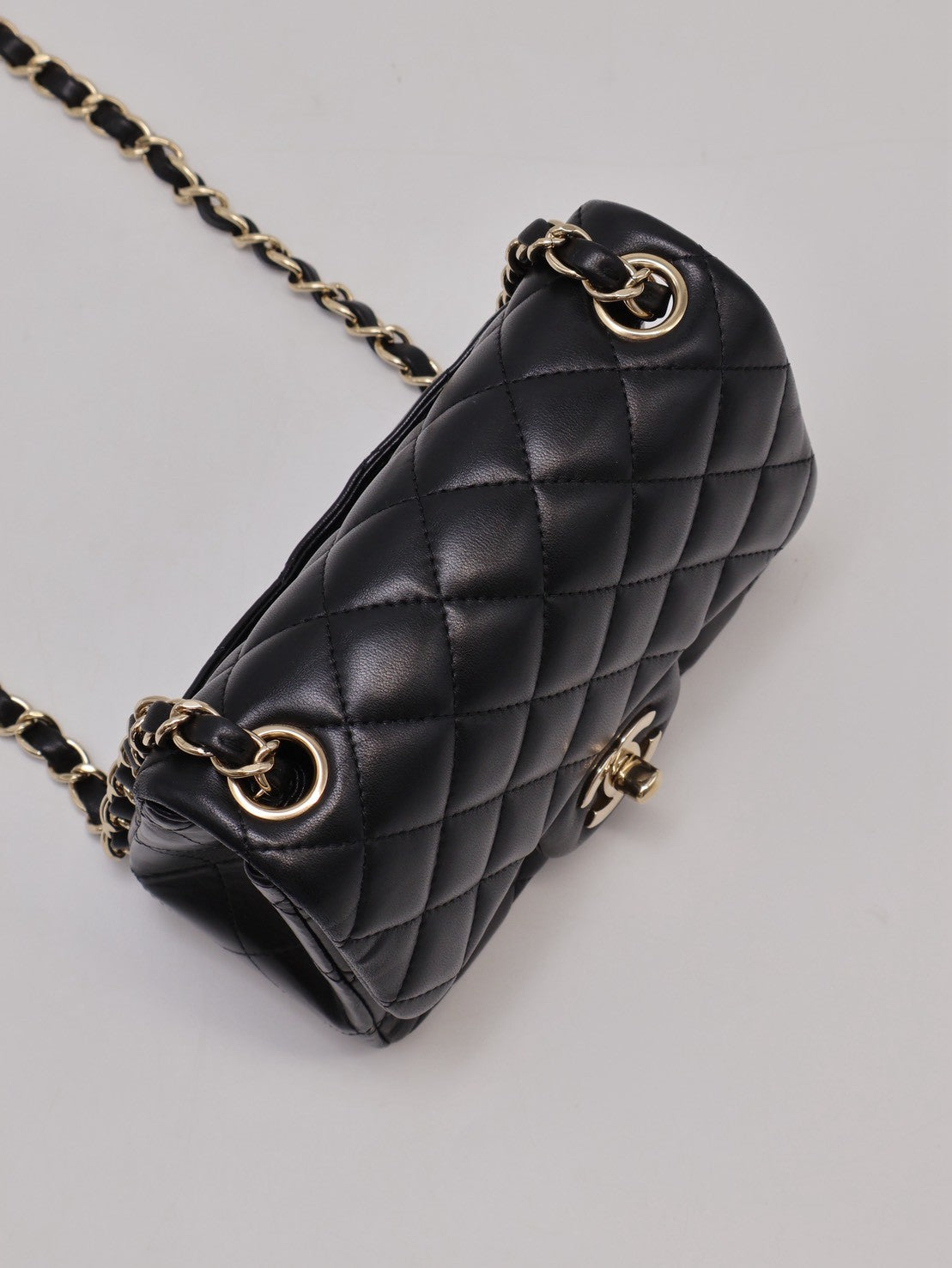 CHANEL 經典口蓋包方胖子 17 - 黑金23開