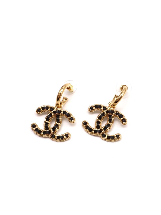 CHANEL 24K皮穿鍊雙C勾針耳環