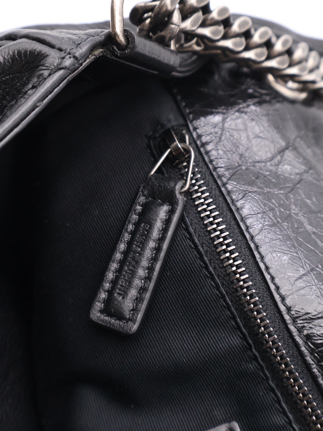 YSL Niki 小牛皮手袋 - 中號黑字銀鍊