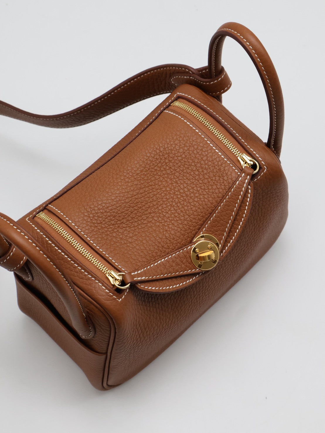 HERMES Mini Lindy - Gold 37 金棕金 U