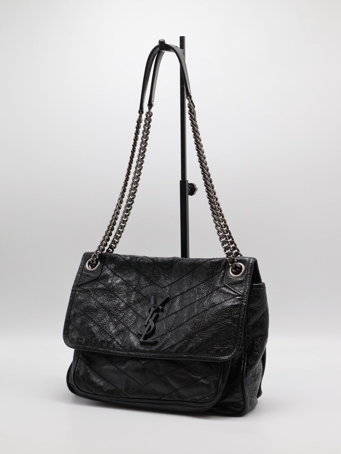 YSL Niki 小牛皮手袋 - 中號黑字銀鍊