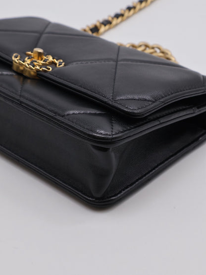 CHANEL 19 經典菱格紋雙色鍊WOC - 黑金
