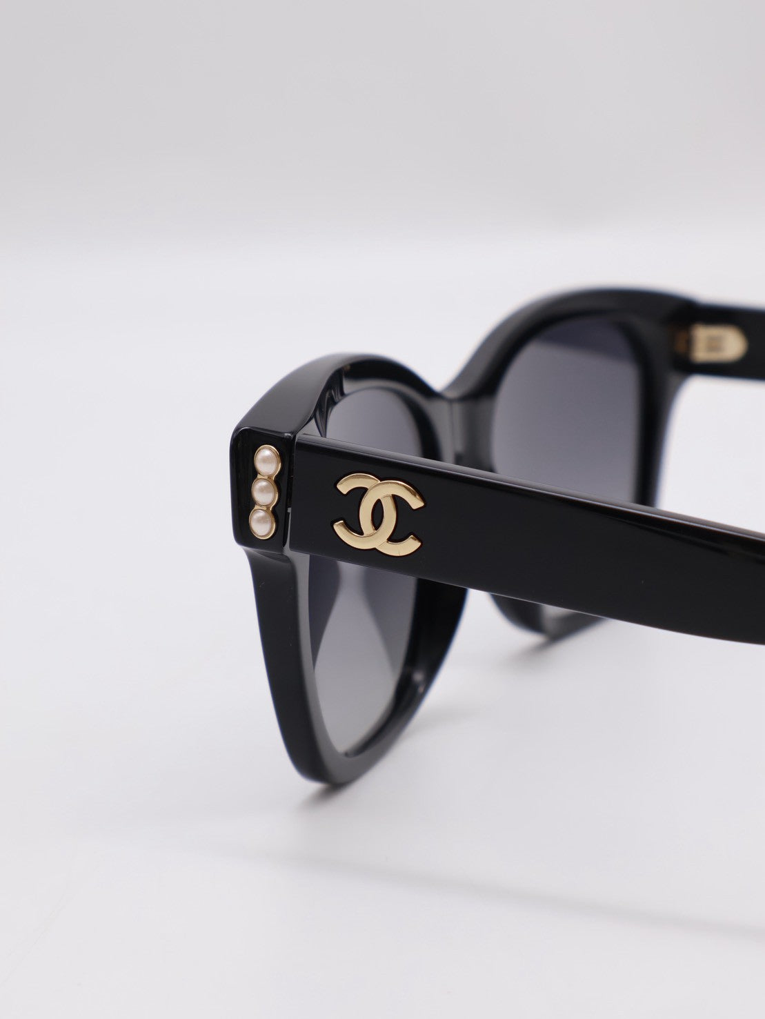 CHANEL 珍珠邊方框太陽眼鏡5482H - 黑