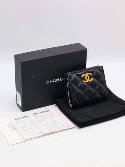 CHANEL 23A雙折零錢袋短夾 - 黑金