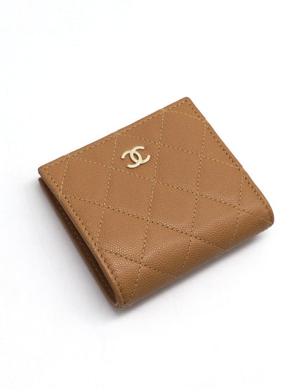 CHANEL 雙折粒面牛皮短夾 - 焦糖金