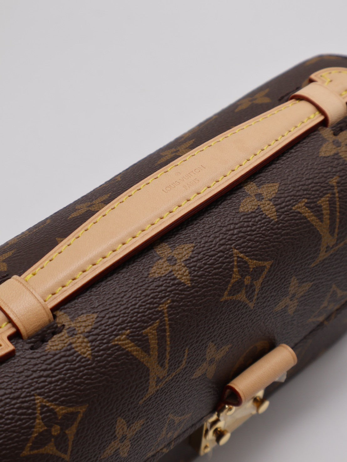 LOUIS VUITTON Pochette metis east west郵差包