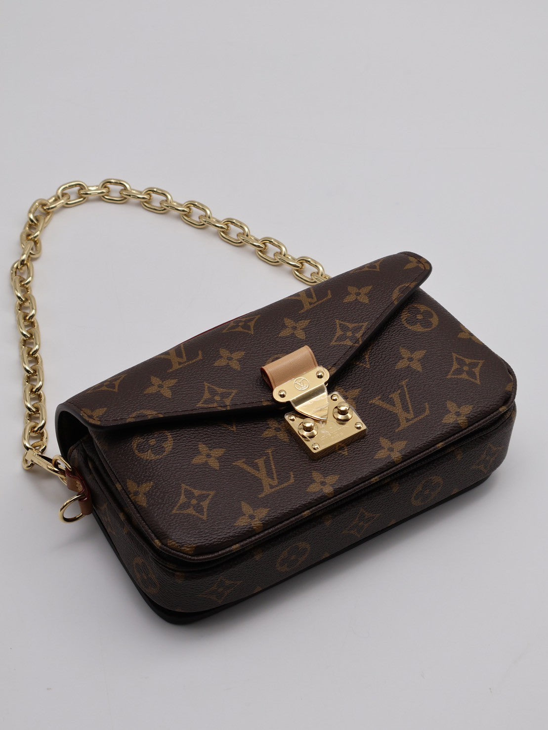 LOUIS VUITTON Pochette metis east west郵差包