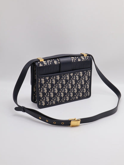 DIOR 30 Montaigne斜背包