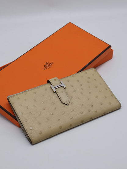 HERMES Bearn雙折長夾 - 鴕鳥皮羊毛白銀 X