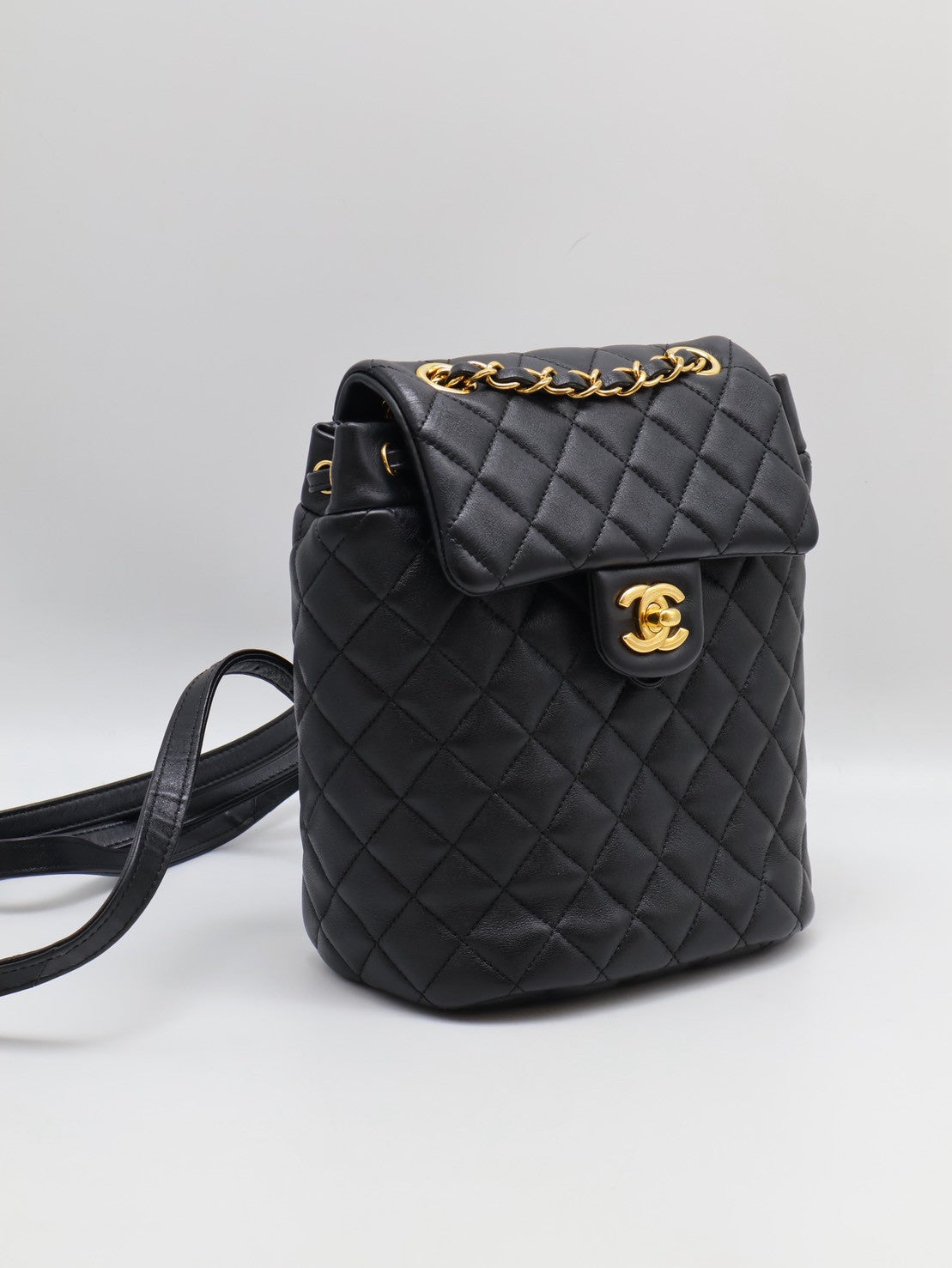 CHANEL 薩爾茨堡雙肩包 - 小號黑金26開