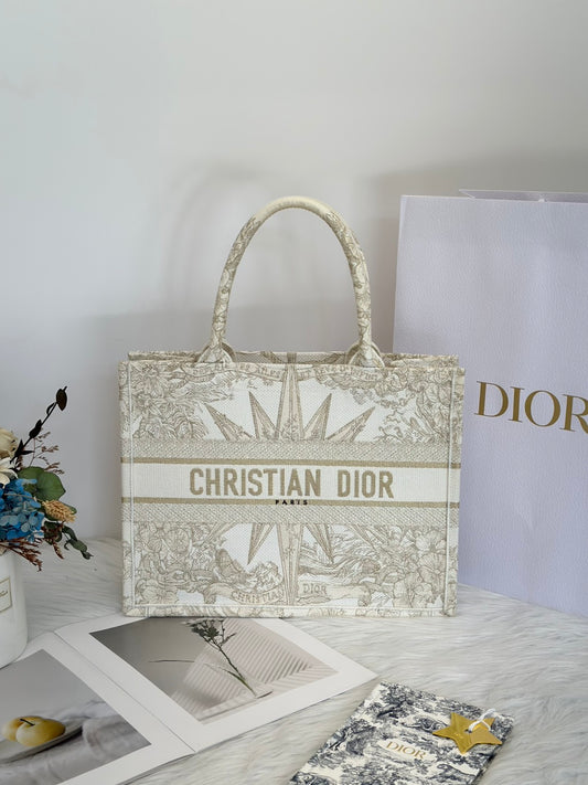 DIOR 刺繡無限夢境Tote - 中號白金