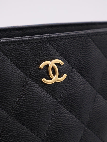 CHANEL 25A粒面牛皮化妝包 - 黑金