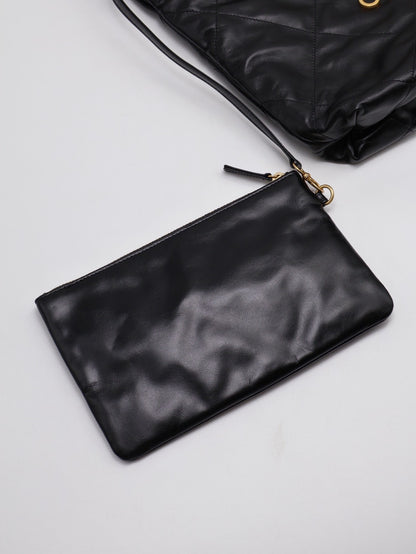 CHANEL 22 Bag - 小號黑金