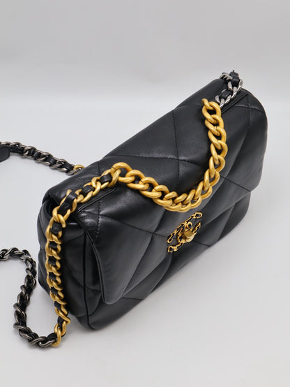 CHANEL 19 Bag 菱格紋羊皮手提肩背包 26 - 黑金