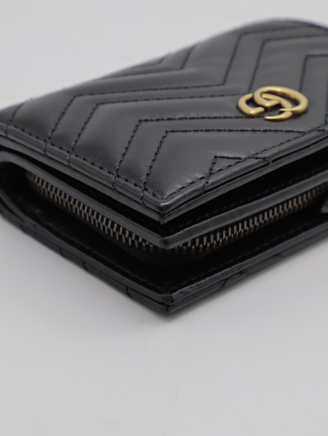 GUCCI Marmont雙折短夾 - 黑金