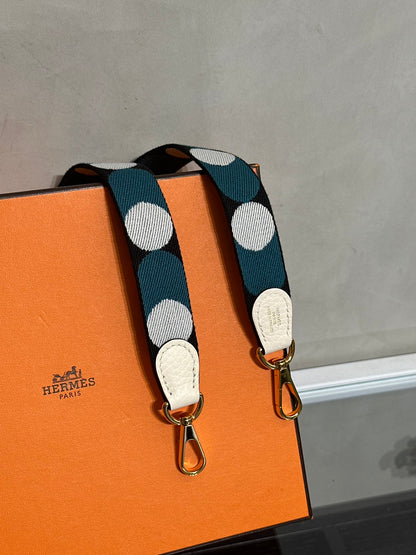 HERMES Mini Evelyne - Nata I2 奶油白金配波點背帶 Z