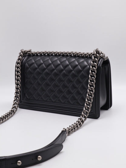 CHANEL Boy25牛皮口蓋包 - 黑銀