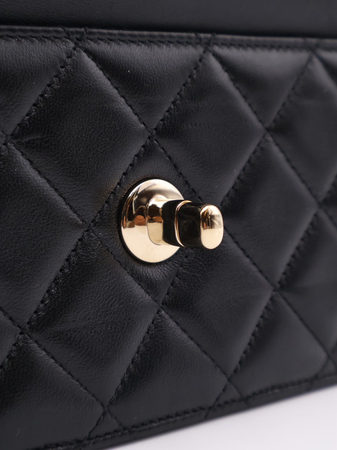 CHANEL Trendy WOC - 黑金