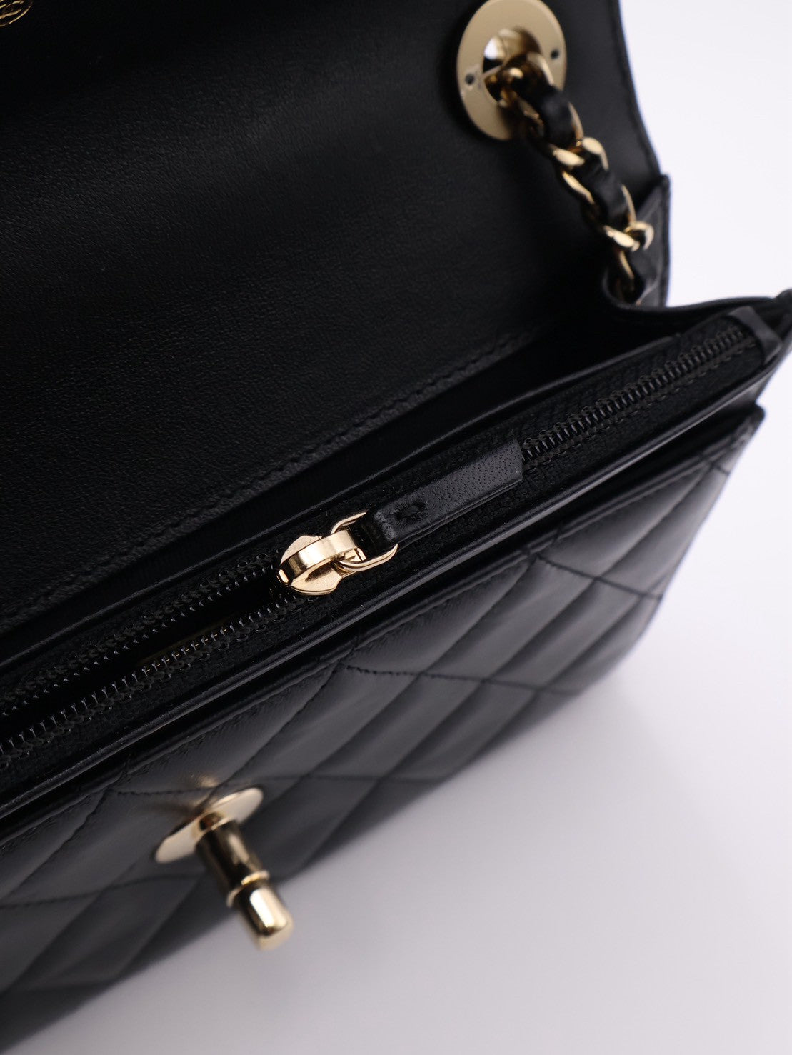 CHANEL Trendy WOC - 黑金