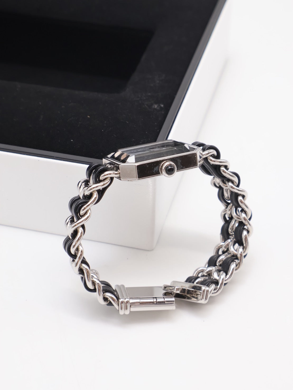 CHANEL 經典Premiers Rock皮穿鍊方糖腕錶 - S黑銀