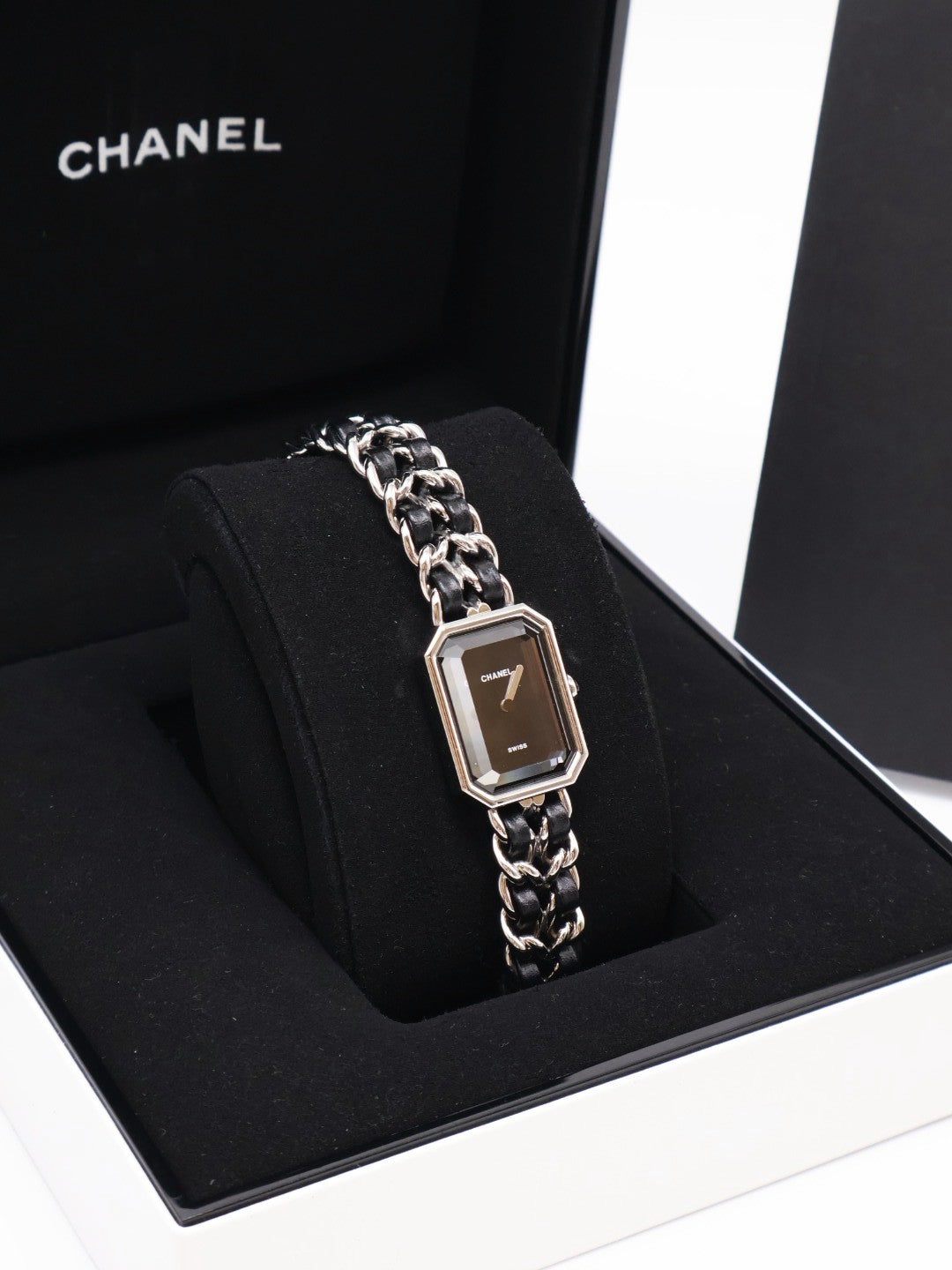 CHANEL 經典Premiers Rock皮穿鍊方糖腕錶 - S黑銀