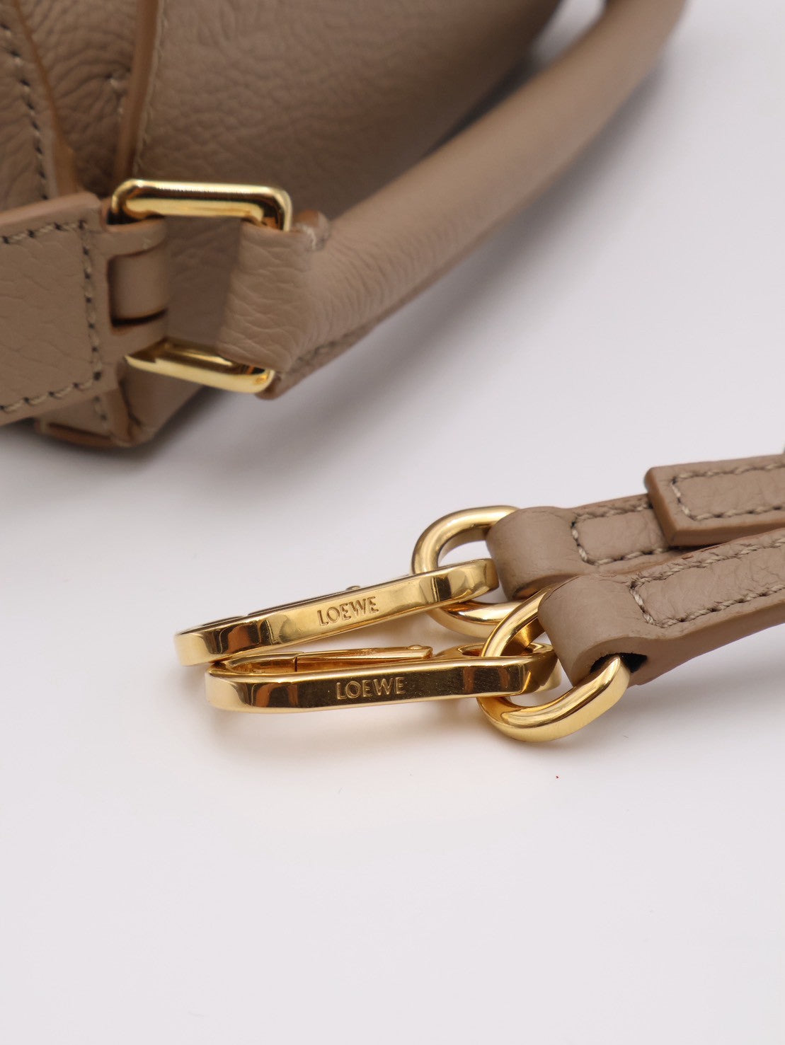 LOEWE Puzzle小牛皮手袋 - 迷你沙色
