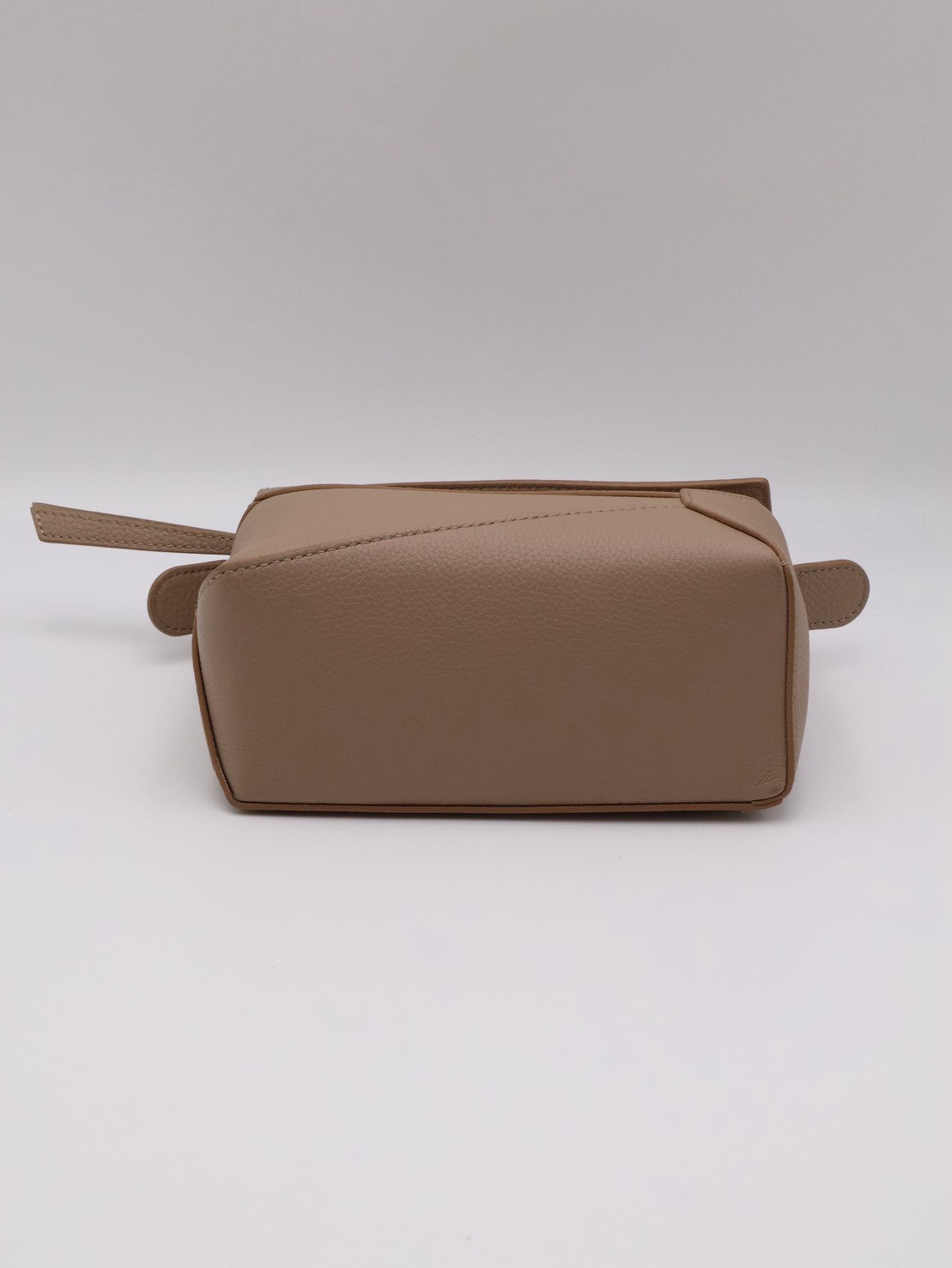 LOEWE Puzzle小牛皮手袋 - 迷你沙色