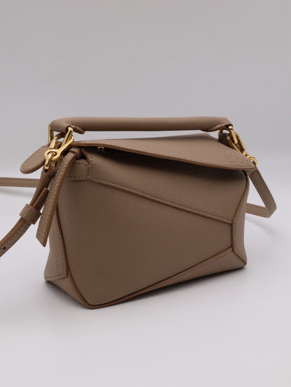 LOEWE Puzzle小牛皮手袋 - 迷你沙色