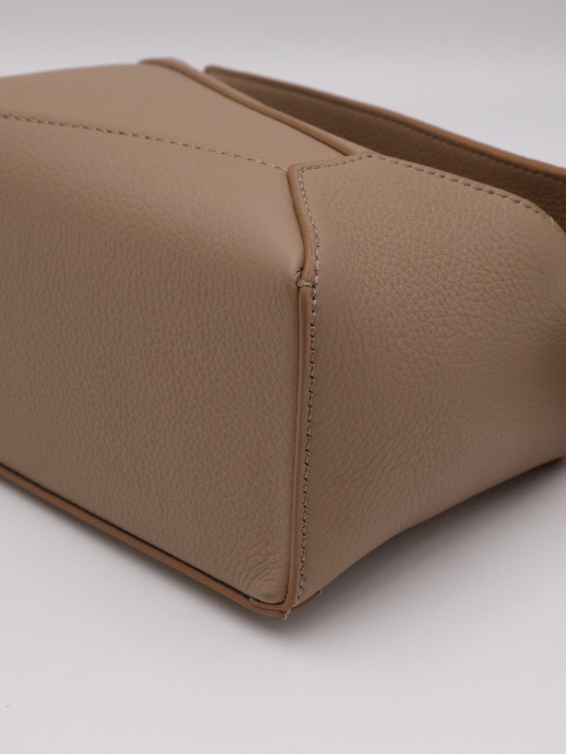 LOEWE Puzzle小牛皮手袋 - 迷你沙色