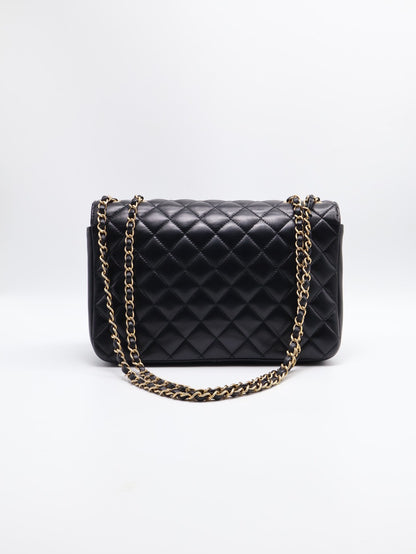 CHANEL 琺瑯釦雙層口蓋包 - 黑金26開