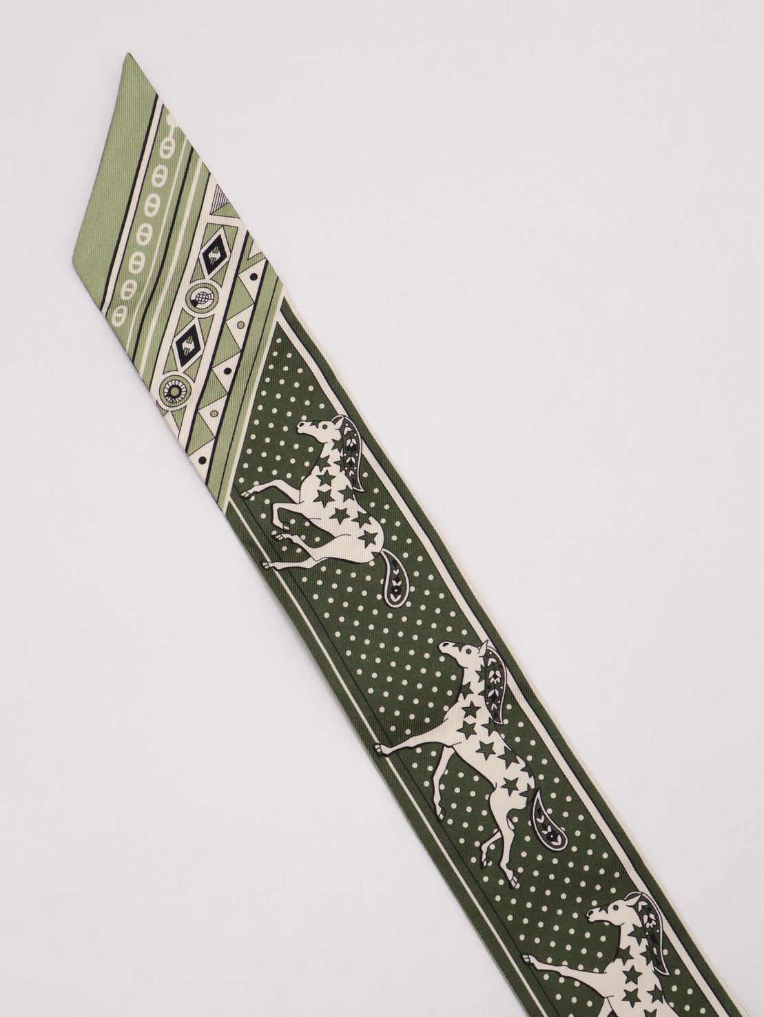 HERMES Cheval de Coeur Bandana愛心駿馬Twilly - 綠