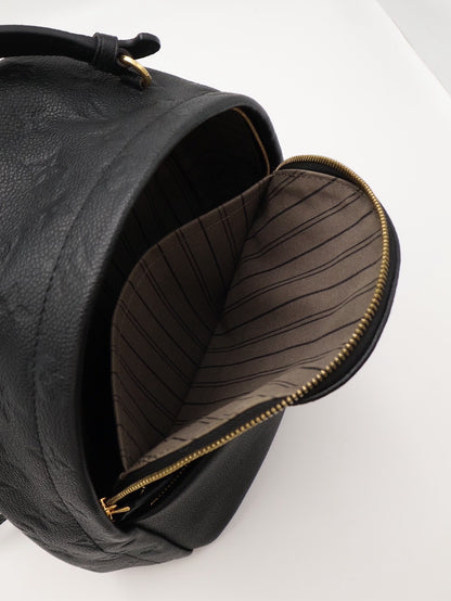 LOUIS VUITTON 壓紋牛皮後背包 - 黑