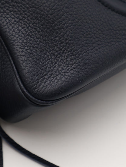 LOUIS VUITTON 壓紋牛皮後背包 - 黑