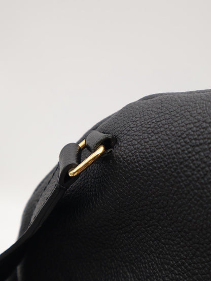 LOUIS VUITTON 壓紋牛皮後背包 - 黑