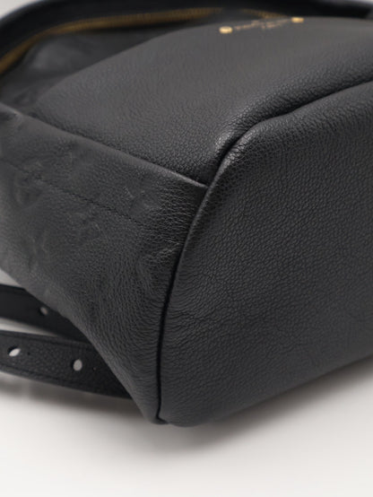 LOUIS VUITTON 壓紋牛皮後背包 - 黑