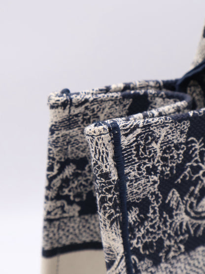 DIOR 刺繡動物園Tote - 中號深藍