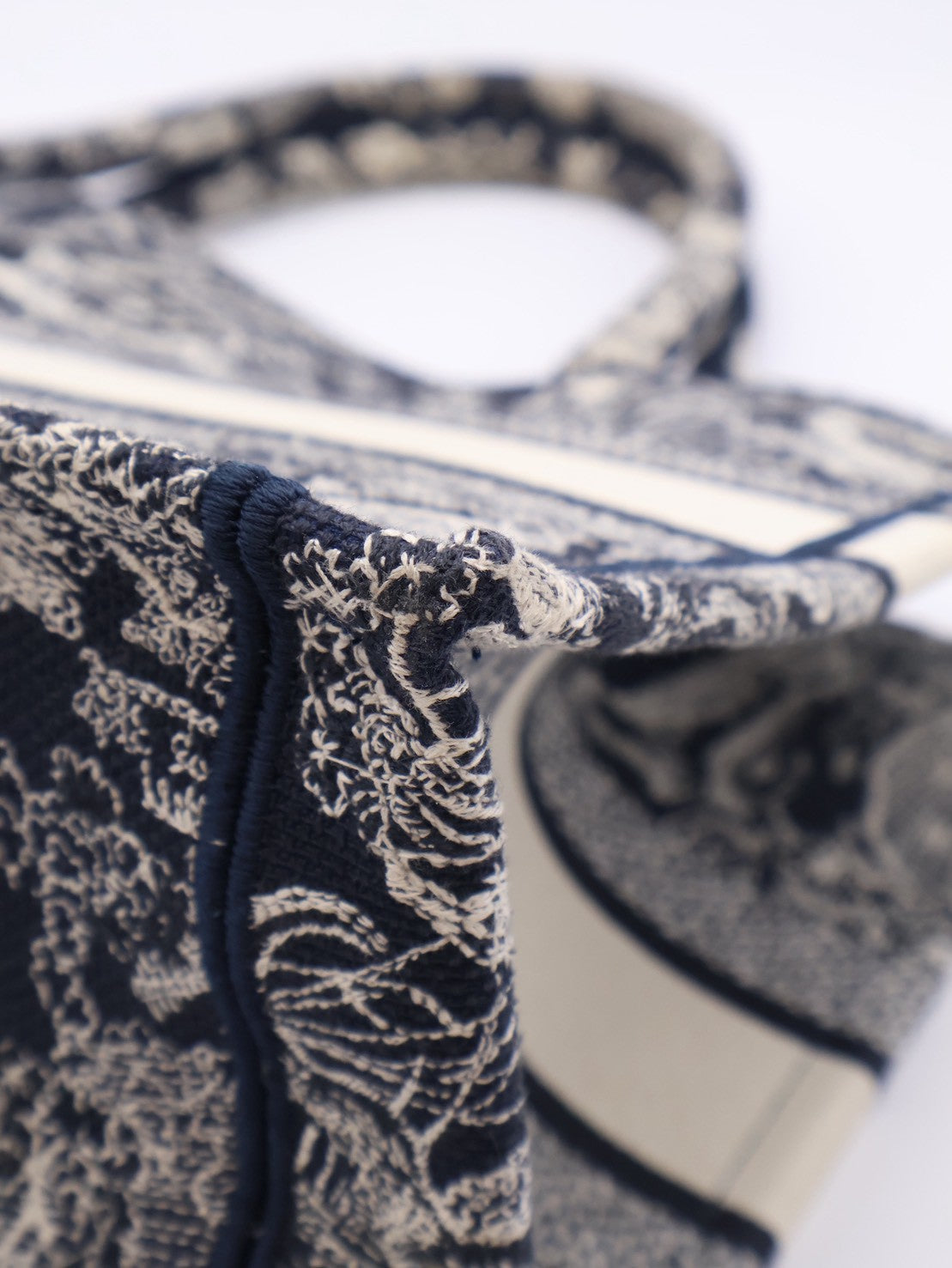 DIOR 刺繡動物園Tote - 中號深藍