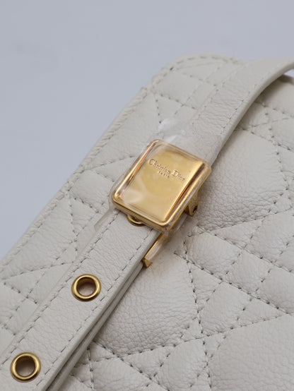 DIOR Caro藤格紋斜背包 - 中號白金