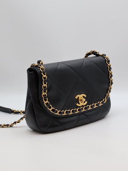 CHANEL 25P皮穿鍊滾邊口蓋包 - 黑金