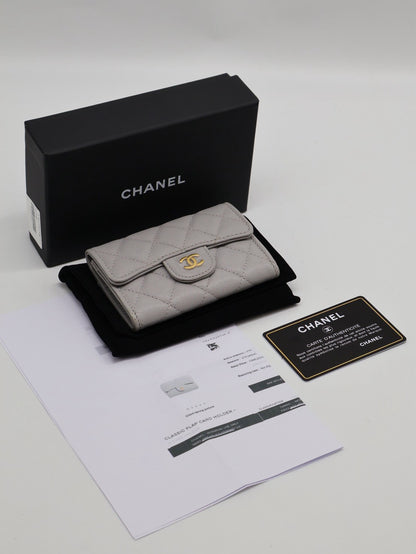 CHANEL 21A經典口蓋卡包 - 淺灰金31開