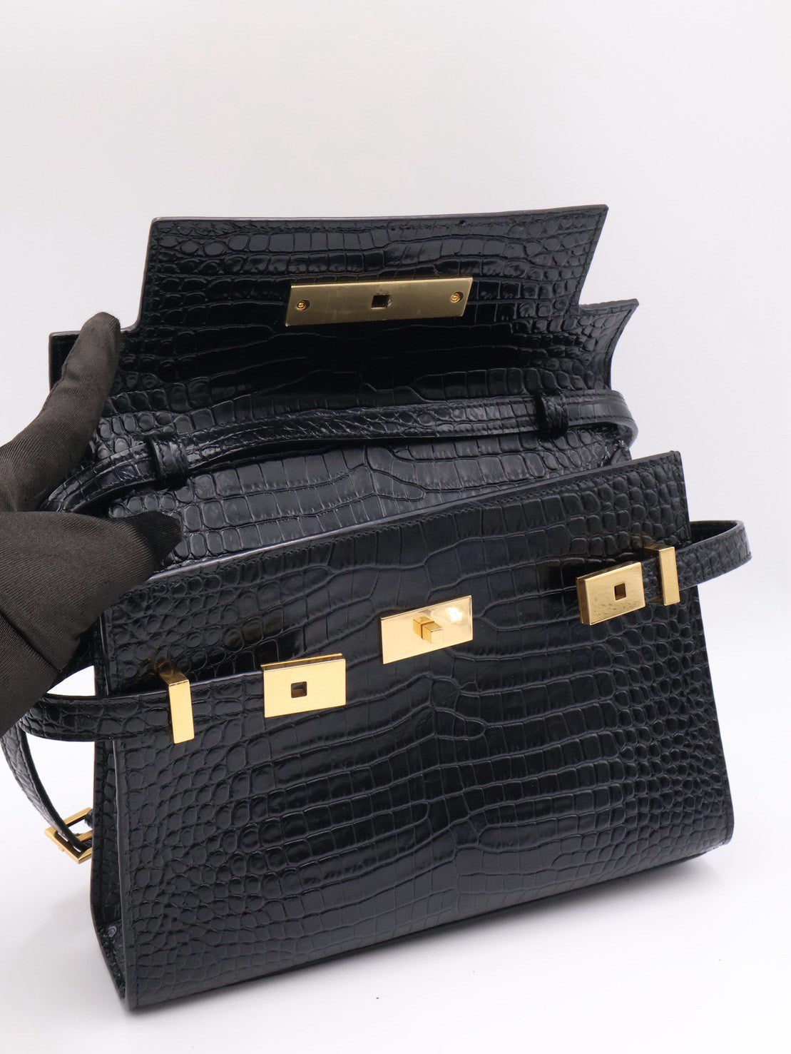 YSL 鱷魚壓紋曼哈頓 - 小號黑金
