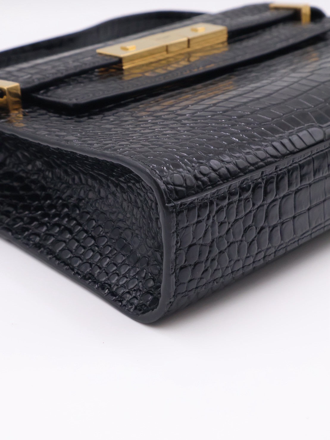 YSL 鱷魚壓紋曼哈頓 - 小號黑金