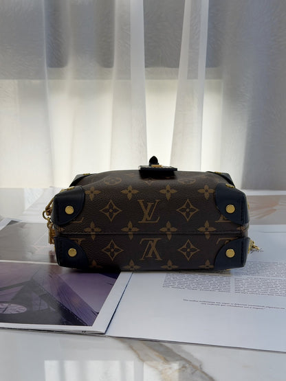 LOUIS VUITTON Petite Malle Souple軟盒子包